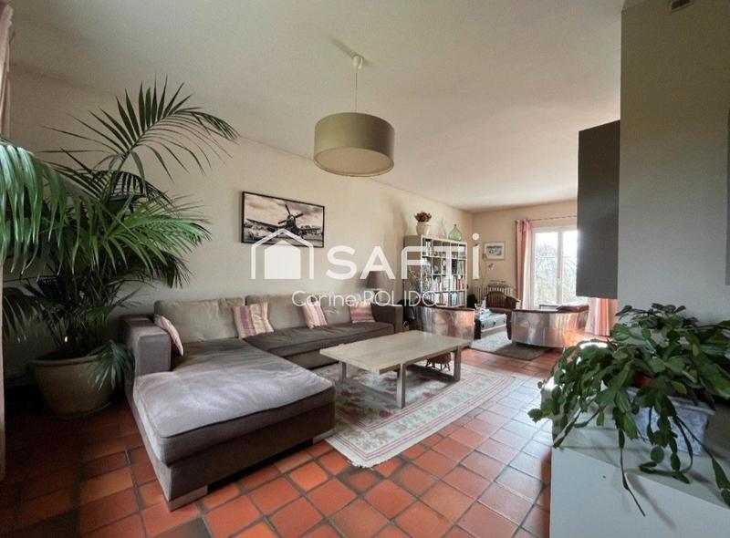 Maison - 177 m² - 8 pièces