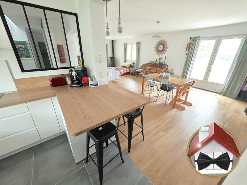 Maison - 148 m² - 6 pièces