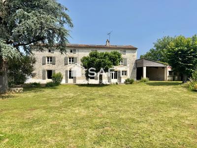 Maison - 205 m² - 8 pièces
