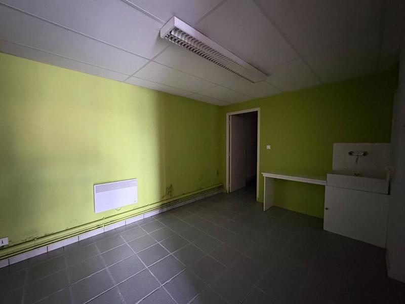 Local commercial - 204 m²