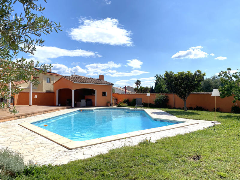 Villa - 218 m² - 6 pièces