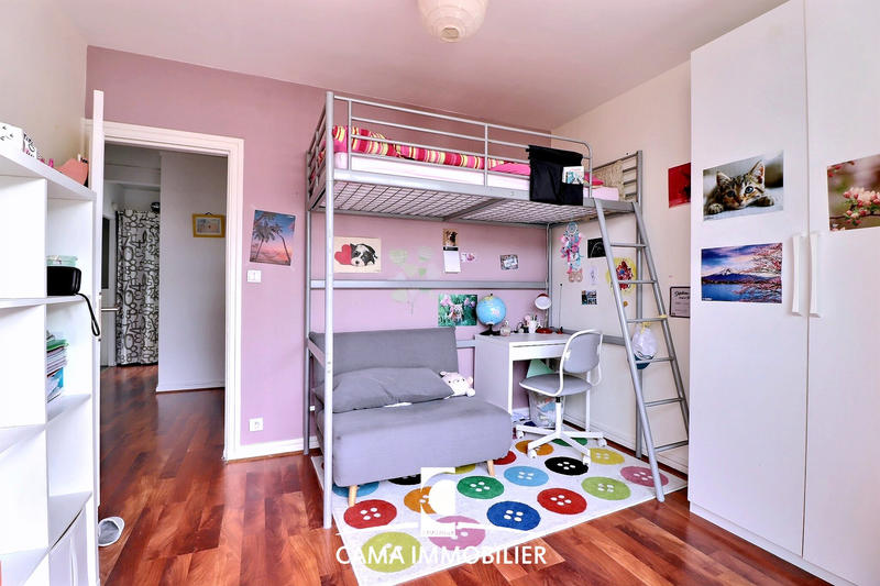 Appartement - 84 m² - 4 pièces