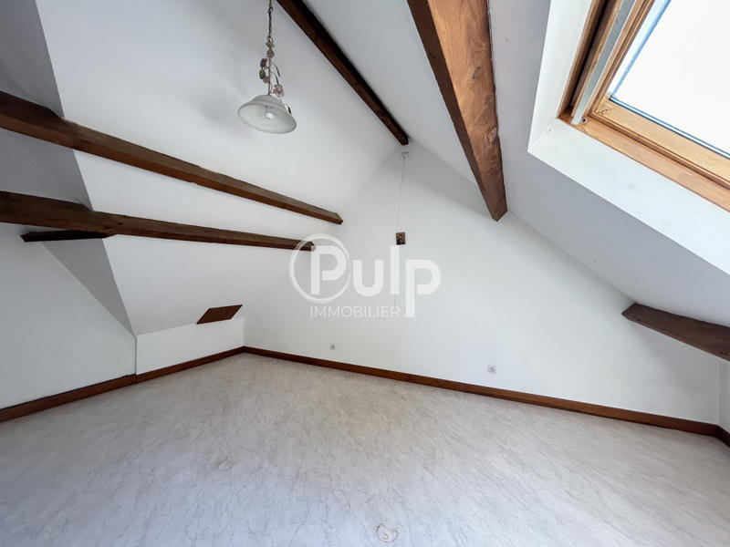 Corps de ferme - 300 m² - 10 pièces