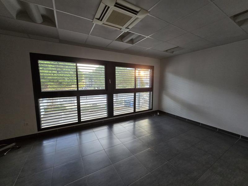 Bureau - 960 m²