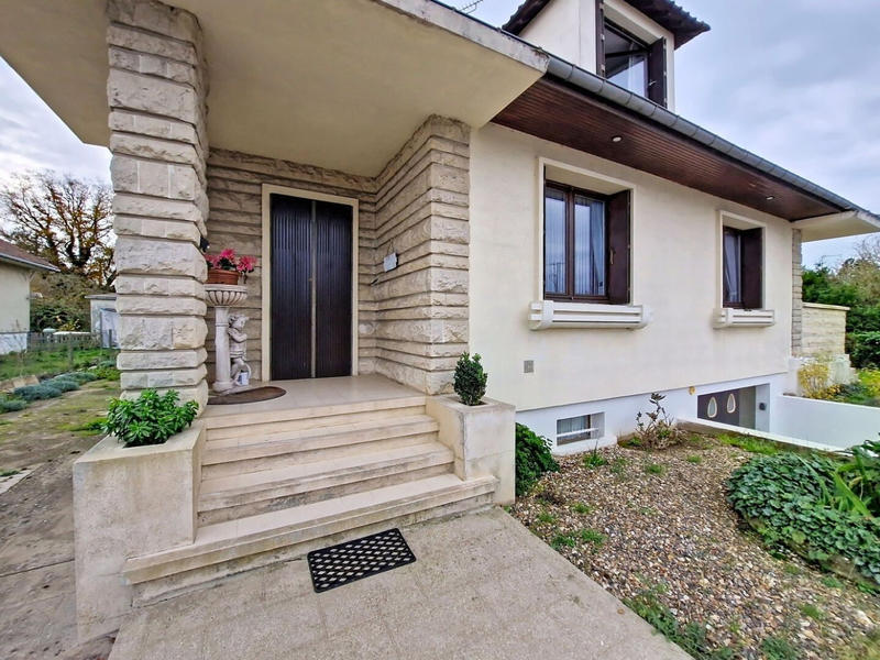 Maison - 115 m² - 6 pièces