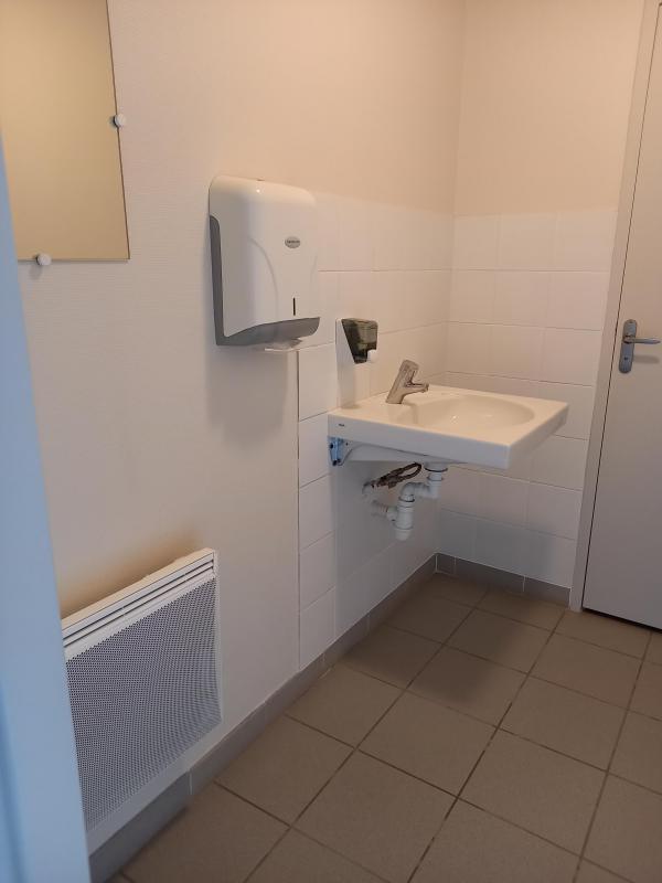 Bureau - 122 m² - 3 pièces