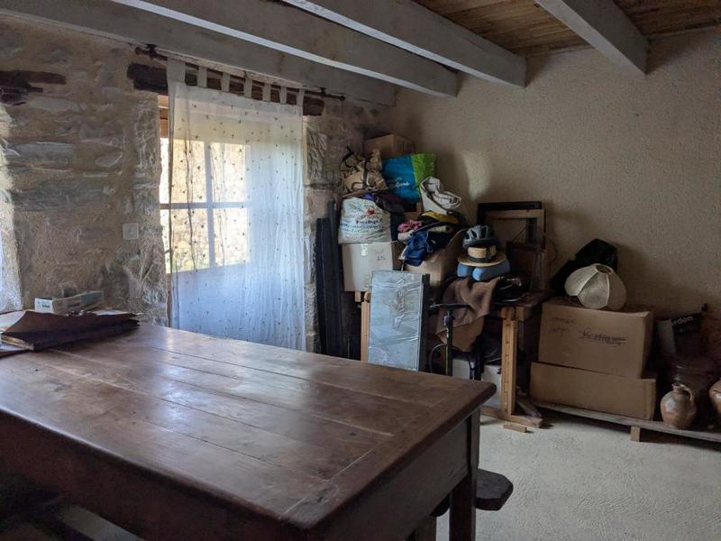 Maison en pierre - 80 m² - 2 pièces