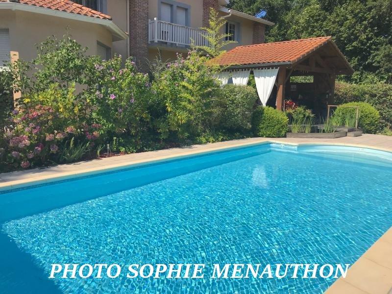 Maison - 350 m² - 8 pièces