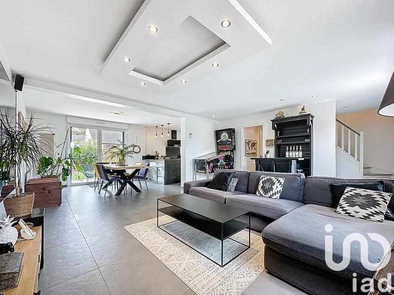 Maison - 102 m² - 6 pièces