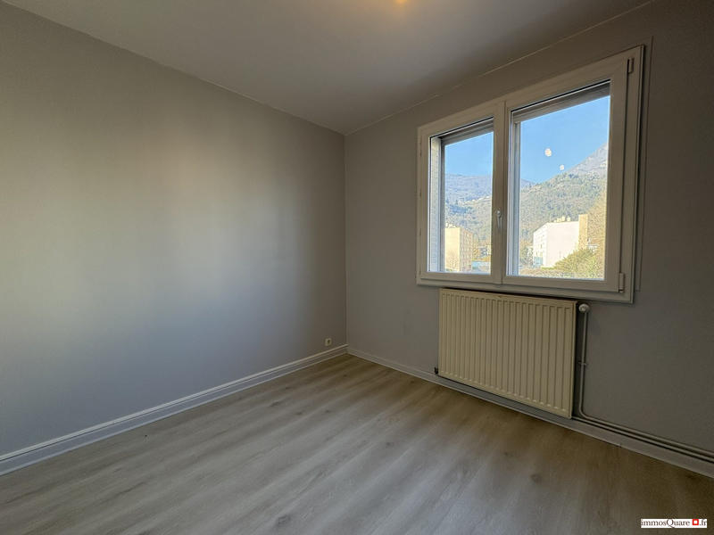 Appartement - 70 m² - 4 pièces
