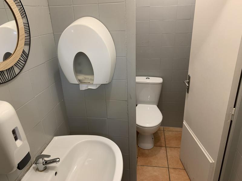 Fonds de commerce - Local commercial - 169 m²