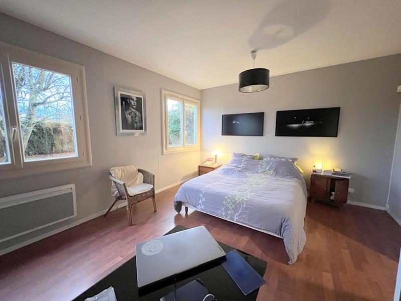 Maison - 103 m² - 4 pièces