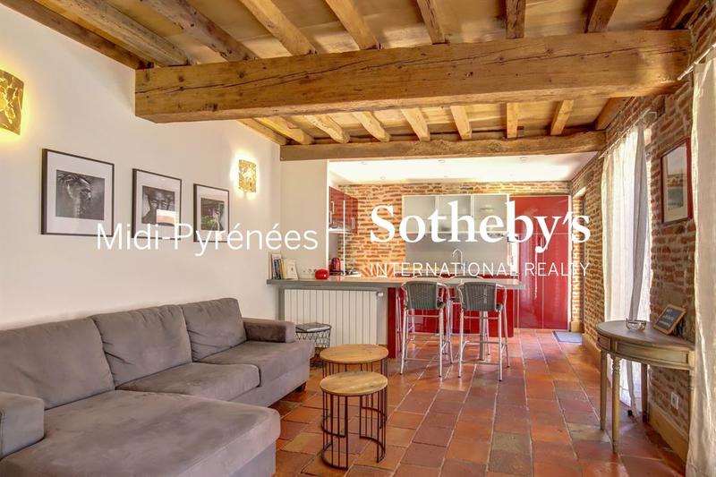 Maison - 477 m² - 15 pièces