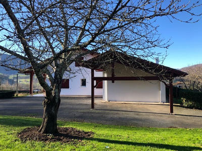 Maison - 181 m² - 6 pièces