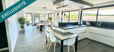 Maison - 161 m² - 5 pièces