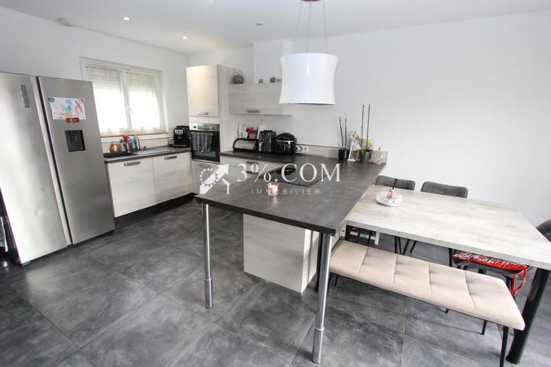 Maison - 93 m² - 5 pièces