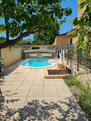 Local commercial - 180 m² - 6 pièces