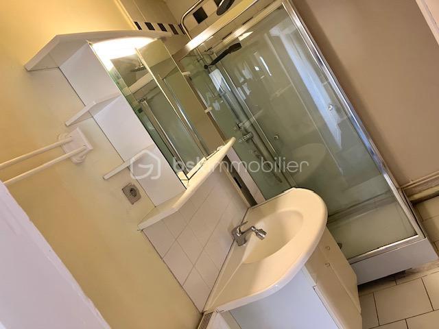 Maison - 185 m² - 8 pièces