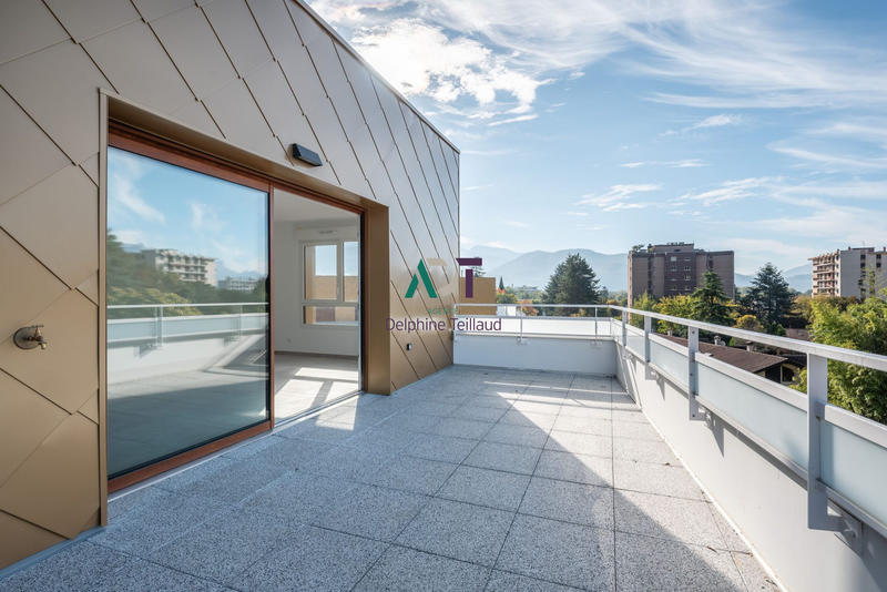 Appartement - 91 m² - 4 pièces