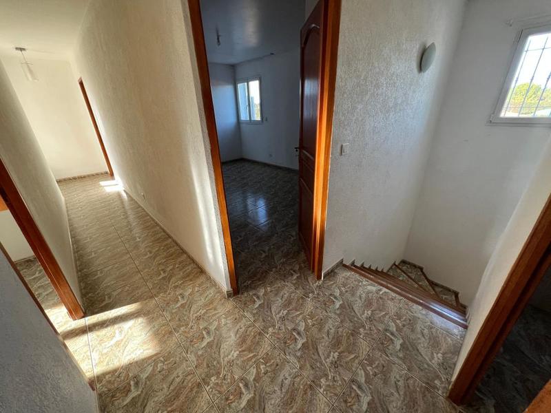 Maison - 250 m² - 9 pièces