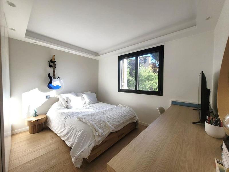 Appartement - 81 m² - 5 pièces