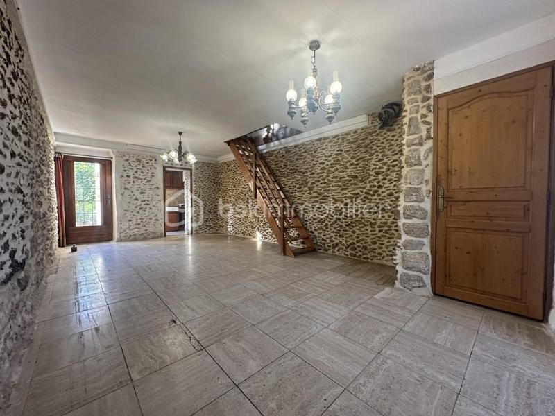 Maison - 83 m² - 4 pièces