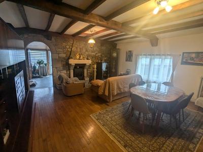 Maison - 94 m² - 5 pièces