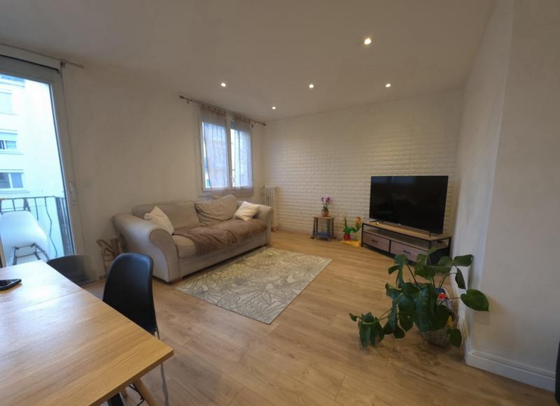 Appartement - 70 m² - 4 pièces