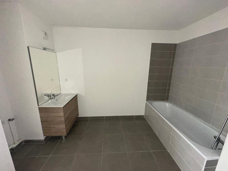 Appartement - 79 m² - 3 pièces