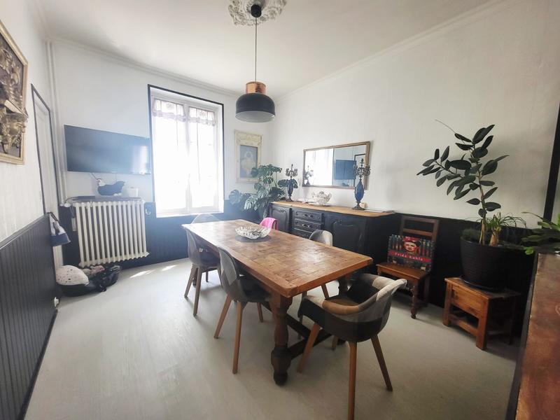 Maison - 175 m² - 8 pièces