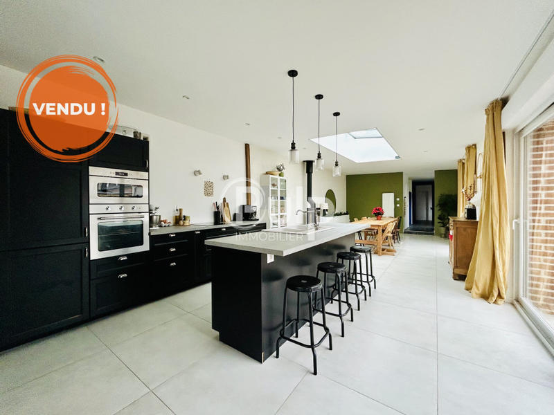 Corps de ferme - 175 m² - 6 pièces