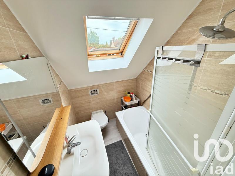 Maison - 112 m² - 8 pièces