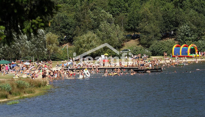 Fonds de commerce - 1 212 m²