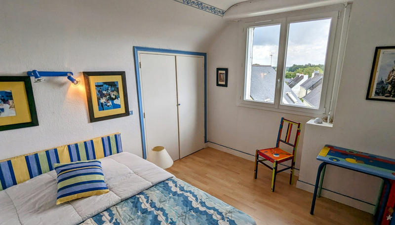 Maison - 168 m² - 9 pièces