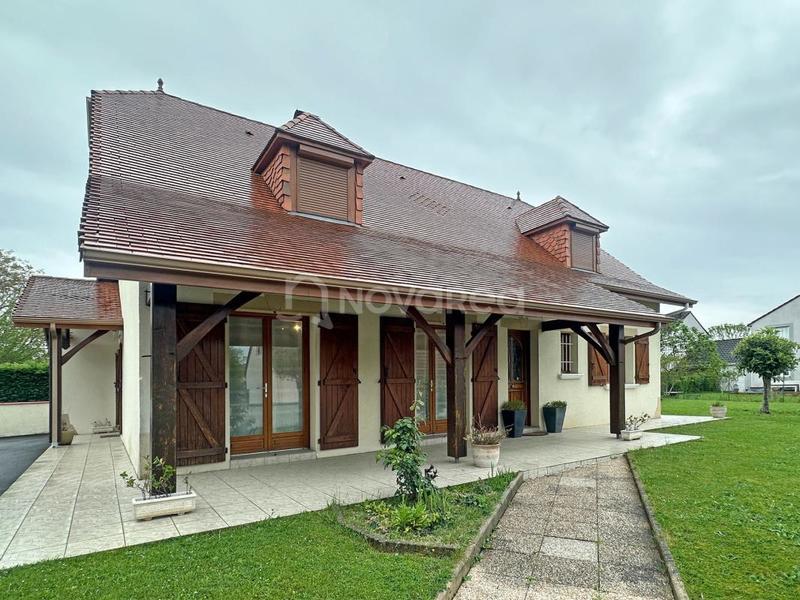 Maison - 140 m² - 6 pièces