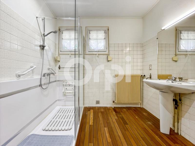 Maison - 155 m² - 7 pièces