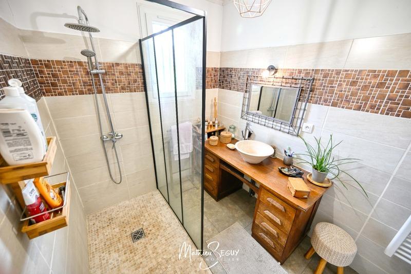 Maison - 101 m² - 5 pièces