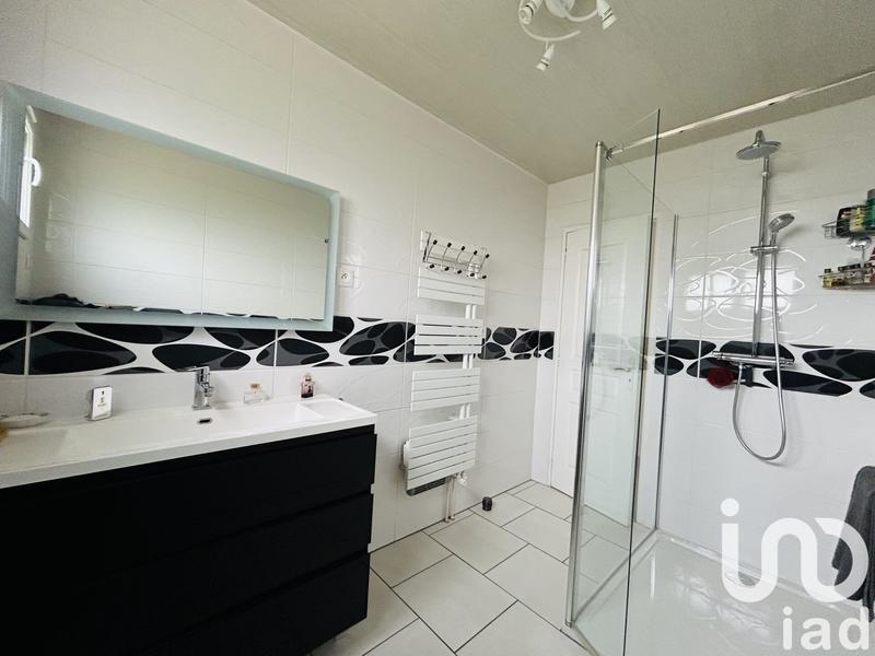 Maison - 167 m² - 8 pièces