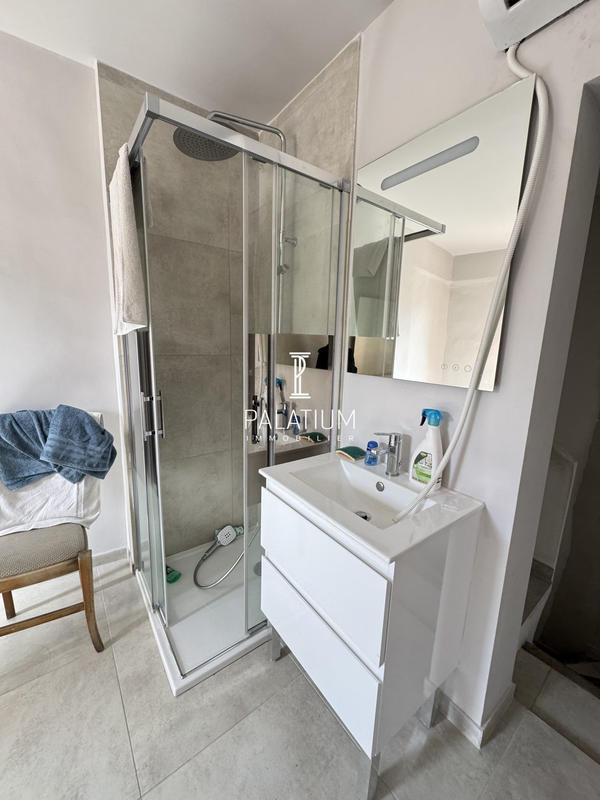 Fonds de commerce - Local commercial - 40 m²