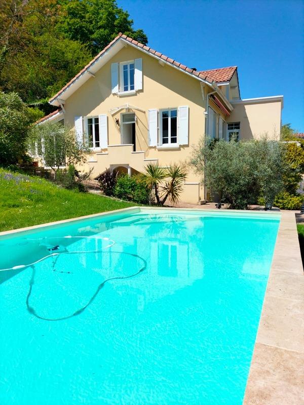 Maison - 120 m² - 4 pièces