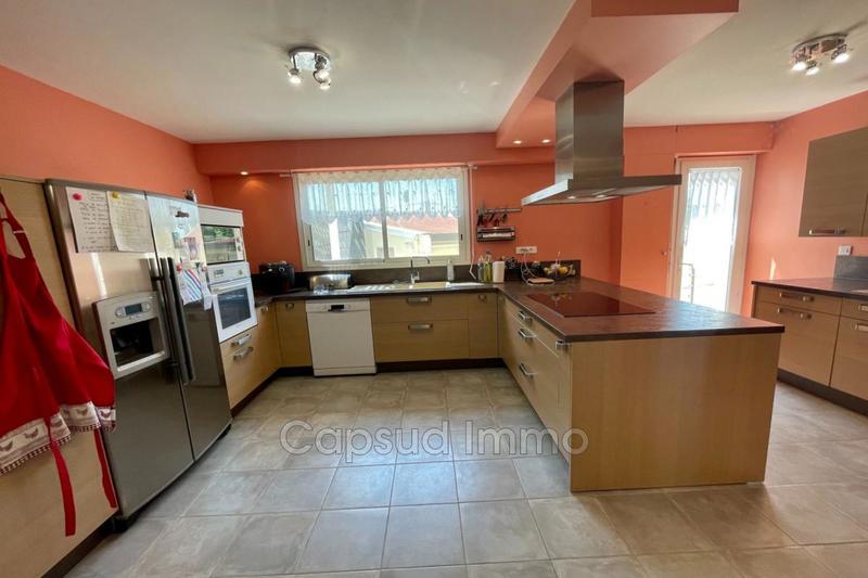 Villa - 295 m² - 8 pièces