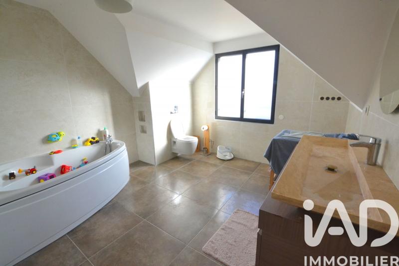 Maison - 167 m² - 5 pièces