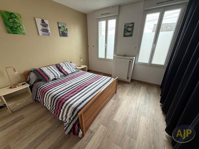 Maison - 158 m² - 7 pièces