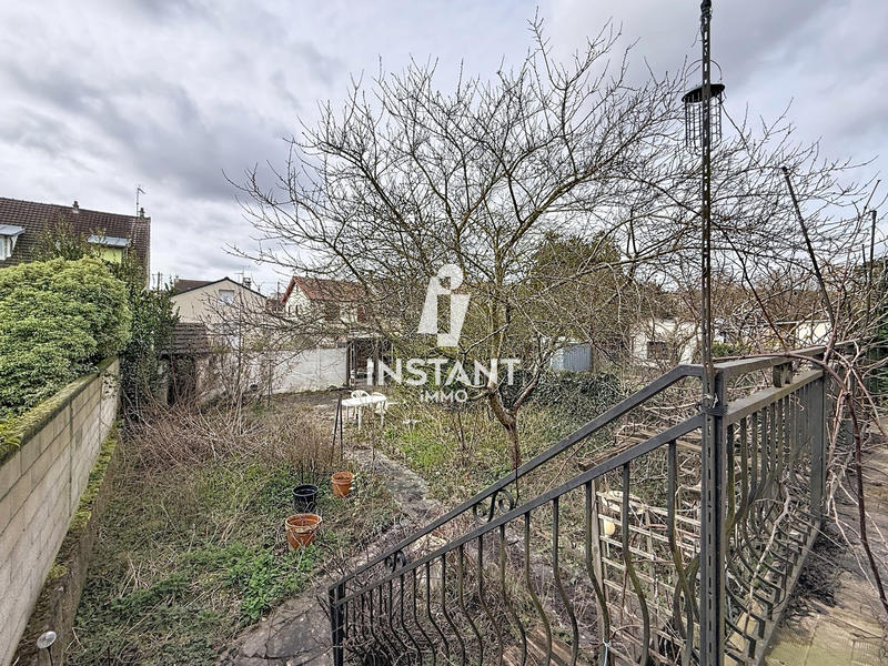 Maison - 142 m² - 8 pièces