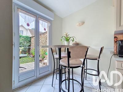 Maison - 99 m² - 5 pièces