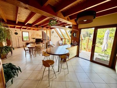 Maison - 130 m² - 6 pièces