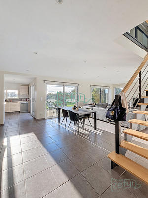 Maison contemporaine - 144 m² - 6 pièces