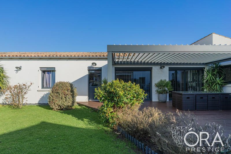 Villa - 179 m² - 6 pièces