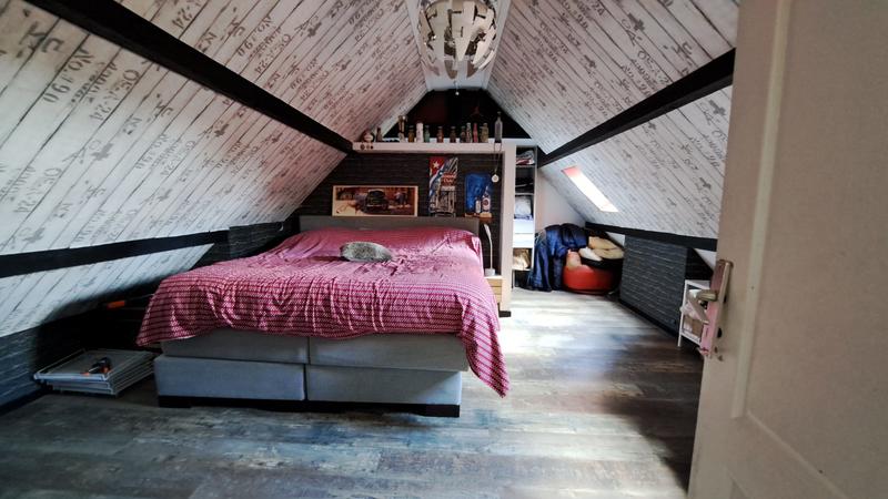 Maison contemporaine - 240 m² - 8 pièces