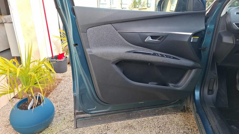 Peugeot 5008 II 1.6 BlueHDi 120 Allure Business